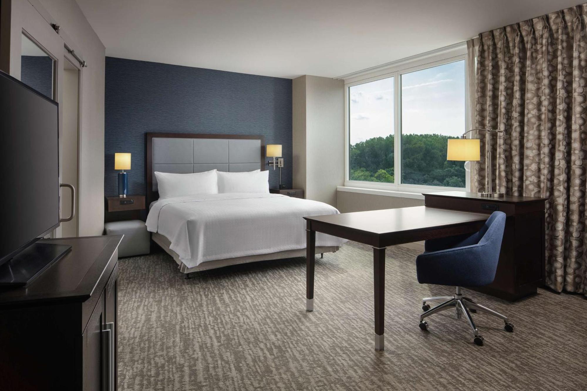 Hampton Inn&Suites Teaneck/Glenpointe Exterior foto