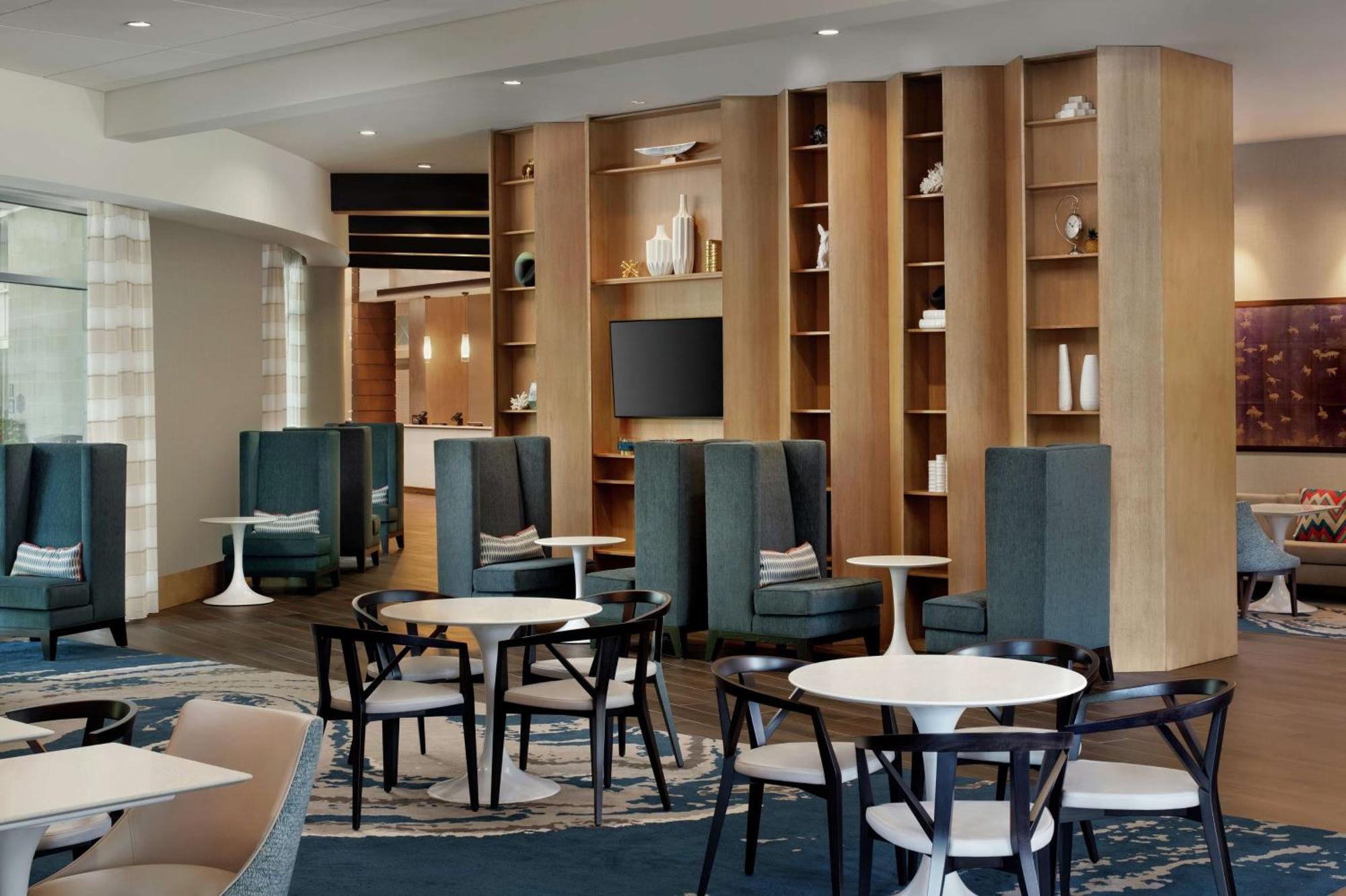 Hampton Inn&Suites Teaneck/Glenpointe Exterior foto